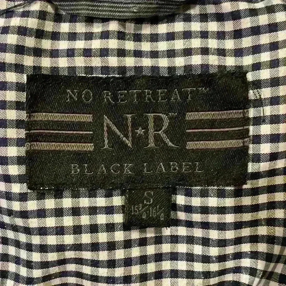 Men’s No Retreat Black Label Button-Down - Picture 4 of 6